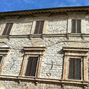 Palazzo Calocci In Apartament